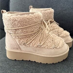 Women's Beige Winter Boots